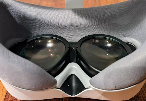 Обзор VR гарнитуры Pico 4: Стоит ли покупать вместо Quest 2?
Обзор VR гарнитуры Pico 4: Стоит ли покупать вместо Quest 2?